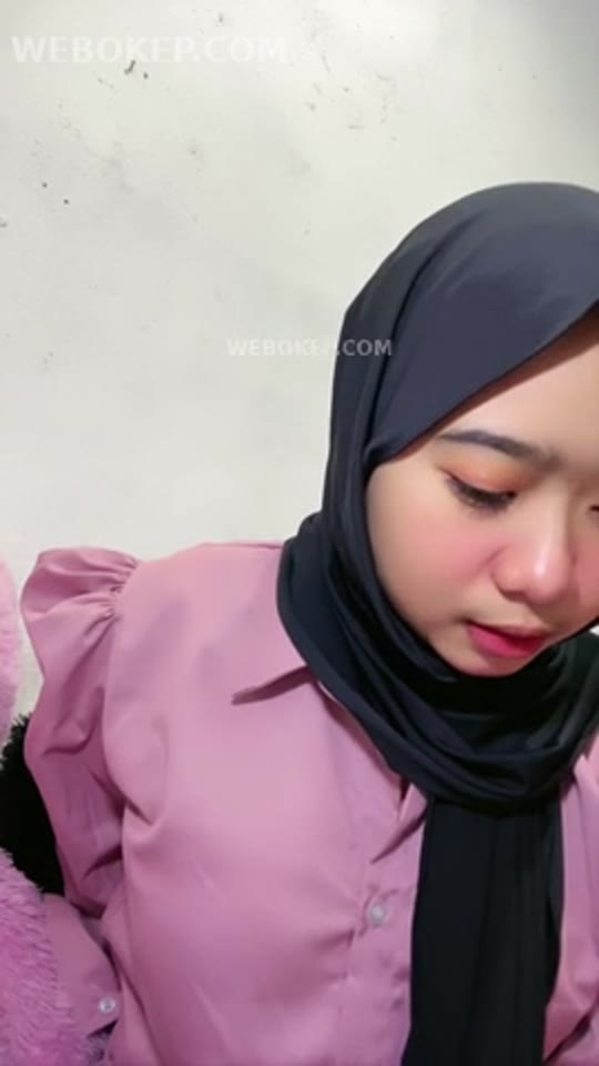 SARAH Hijab Omek Sampai Meleleh